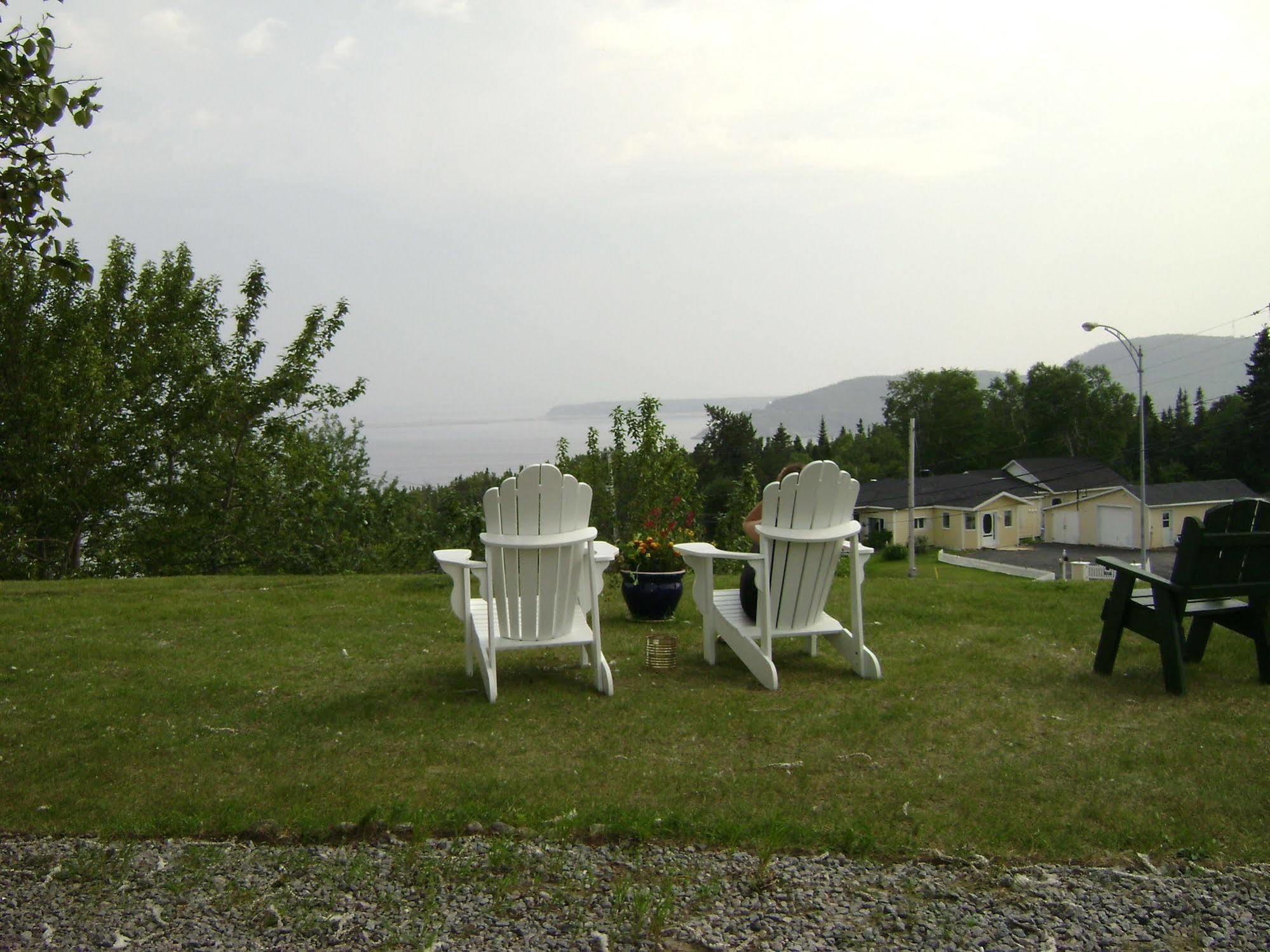 Hôtel Sous la Croix 152725 Tadoussac Exterior foto